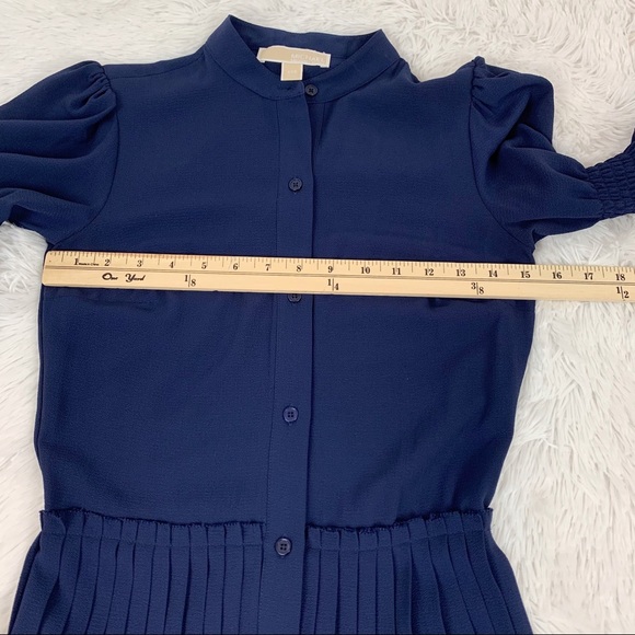 Michael Kors bell sleeve pleated button front dress navy blue - Picture 6 of 10
